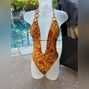 La isla brand one  Piece swimsuit monokini